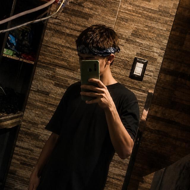 Sebastian, conocido como RobleUY